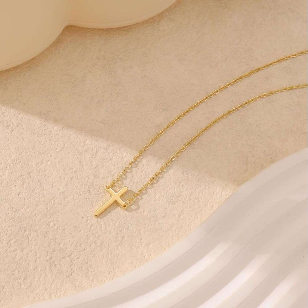 Ladies' exquisite necklace 14k gold-plated small pendant simple ladies' cute cross necklace, fashionable gold jewelry gift
