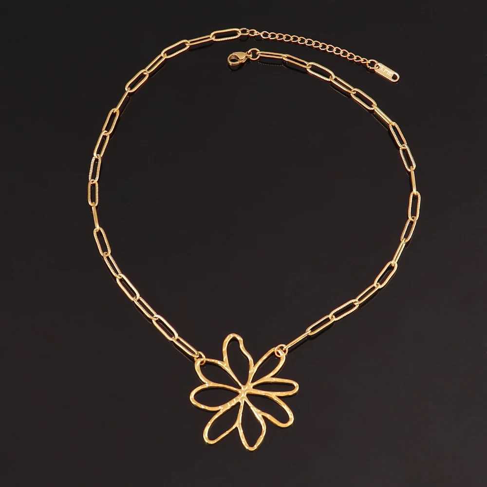 316L Stainless Steel Big Flower Pendant Necklace For Women Fashion Flower Charms Chain Necklaces Women Jewelry Gift XJ250524