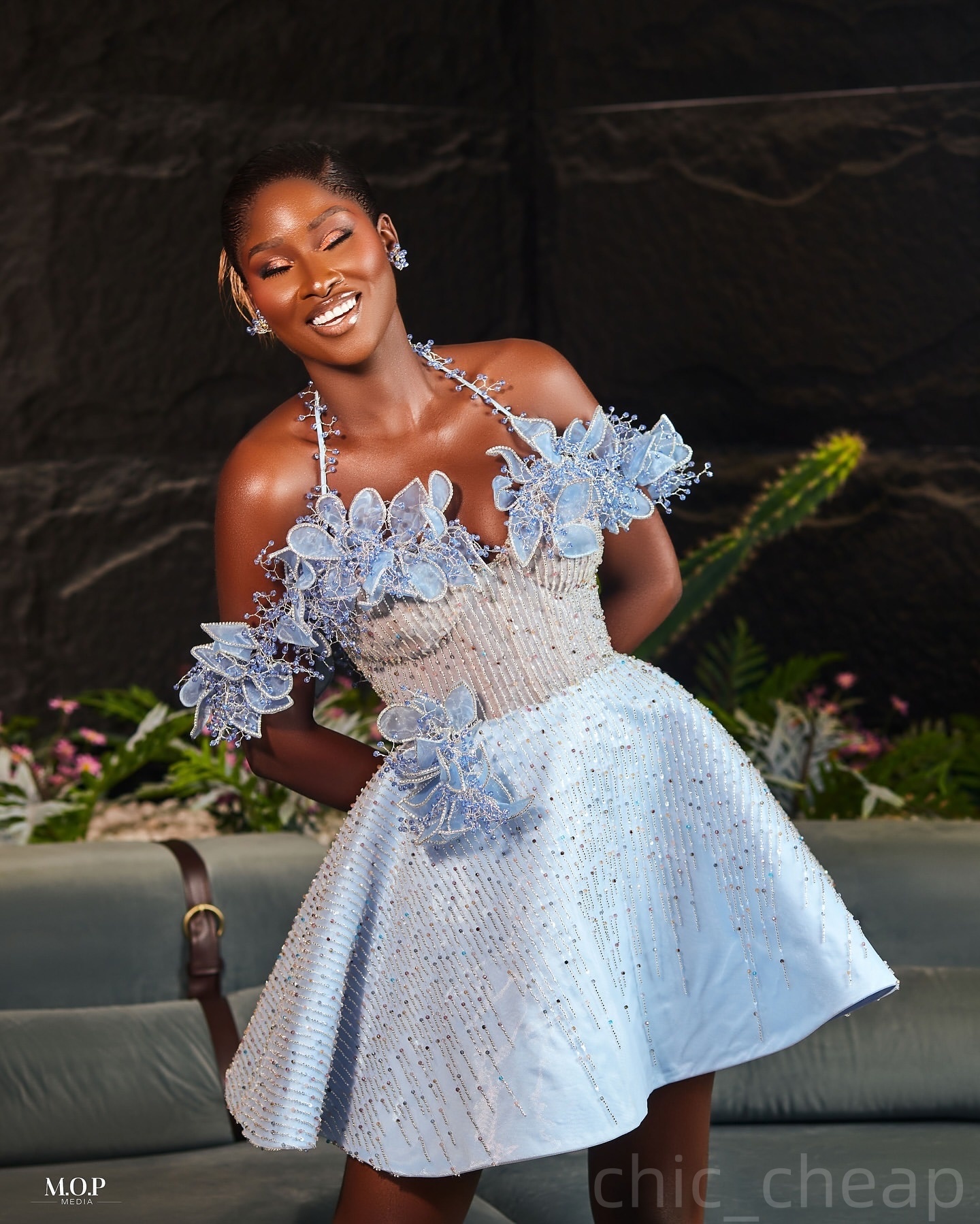Light Sky Blue A-line Cocktail Dress Florals Beaded Satin Halter Short Mini Graduation Homecoming Dresses For Special Occasions Sweetheart Gowns