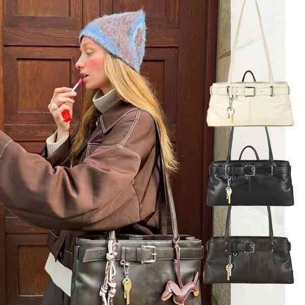Korean niche key baguette internet celebrity armpit bag, versatile, large capacity single shoulder hand