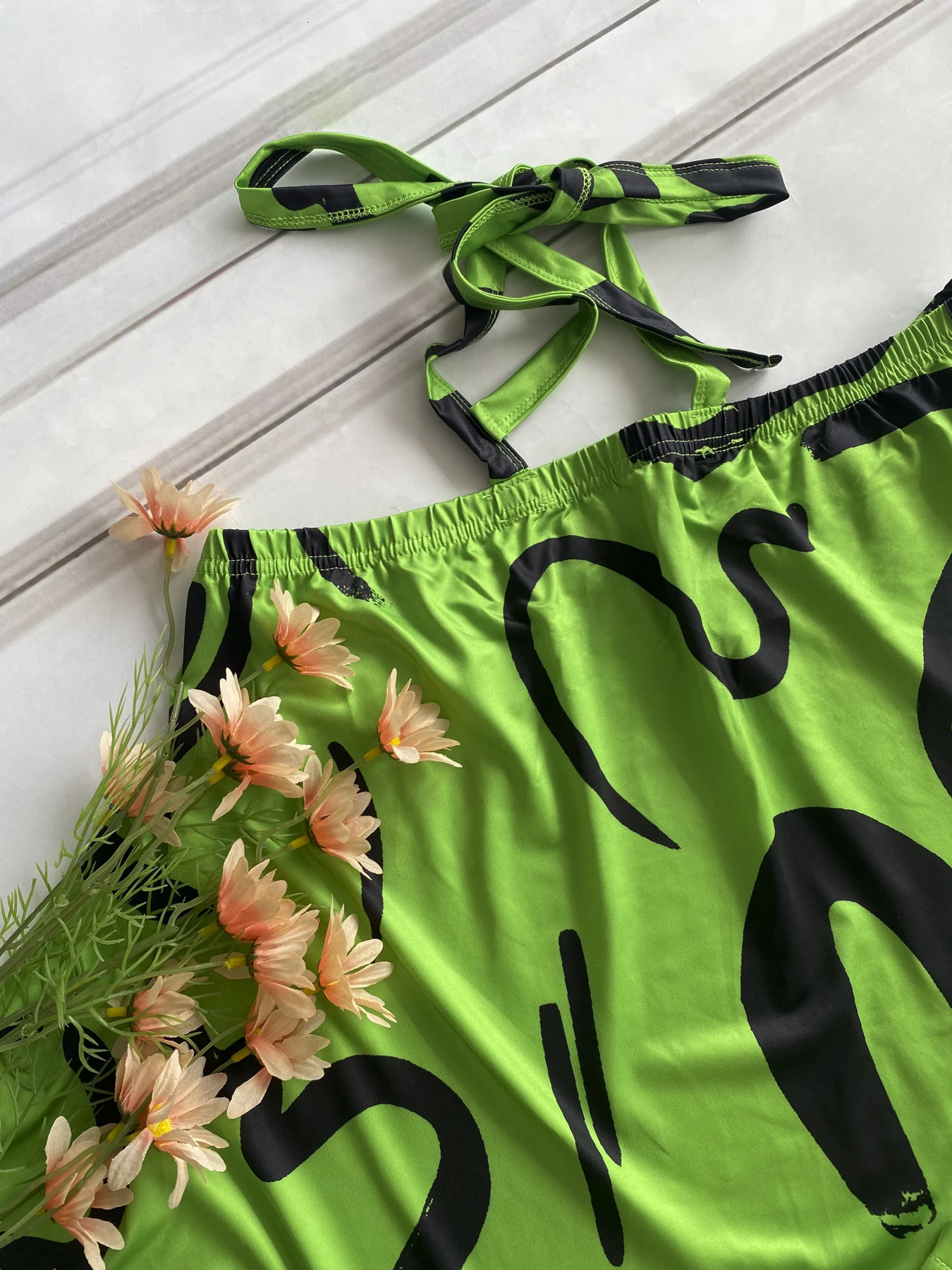 Plus Size Casual Outfits Set Womens Abstract Print Cross Halter Neck Top Shorts Two Piece 250516Z