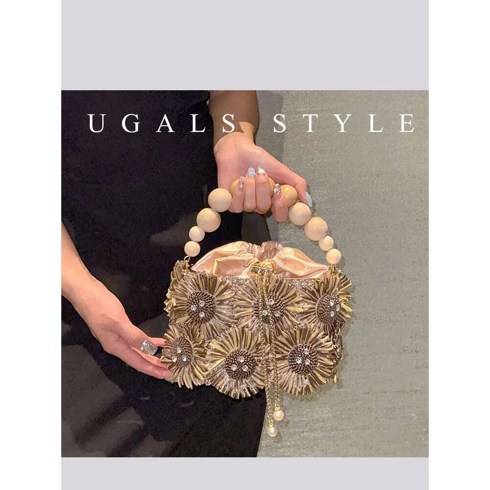 New Handmade Wood Evening Crystal Embellished Straw Daisy Flower Bucket Bag Lady Travel Purses And Handbag Summer Beach