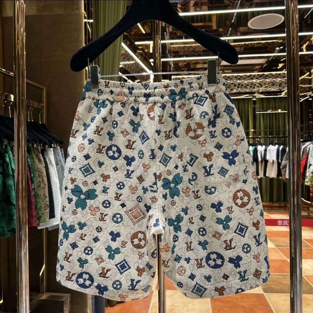 Men's summer new light luxury quarter casual beach pants versatile shorts thin loose trendy brand plus size roamfree