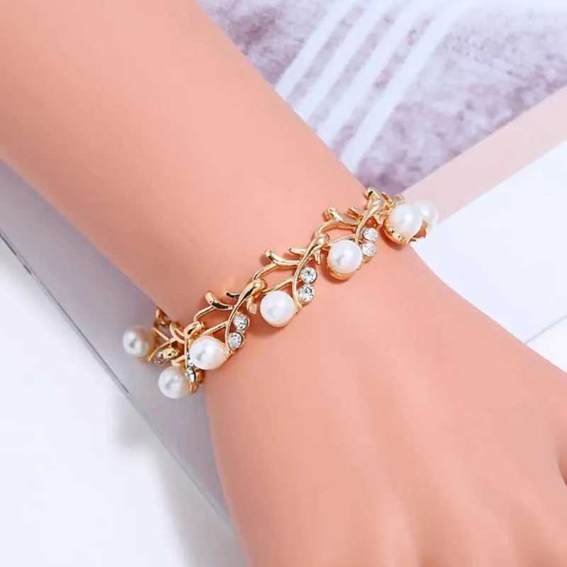 4 Pcs/set Fashion Retro Womens Jewelry Set Rhinestone Artificial Pearl Wedding Party Bride Wedding Necklace Bracelet Earrings XJ250524