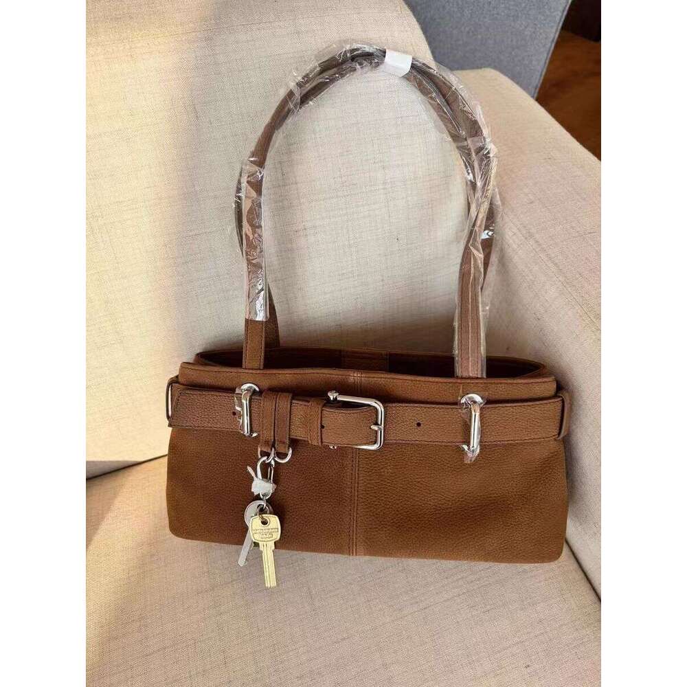 Korean niche key baguette internet celebrity armpit bag, versatile, large capacity single shoulder hand