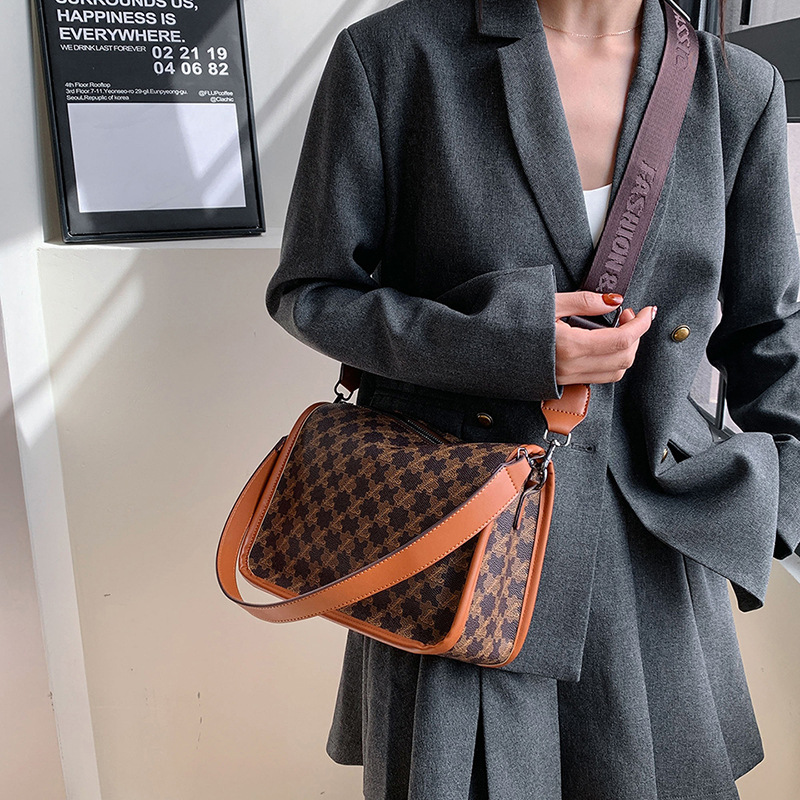 Designer Bag Luxury Bag 2025 New Designer Bags Handbag Fashion Bags Shoulder Bag Underarm Boston Messenger Single Shoulder Armpit