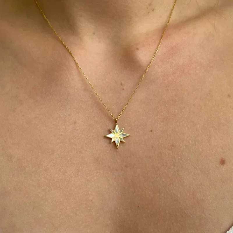 Train Stainl Steel Pendant Necklace Shell Inlay Exquisite Shinny Necklace for Women Waterproof Jewelry Gift XJ250524