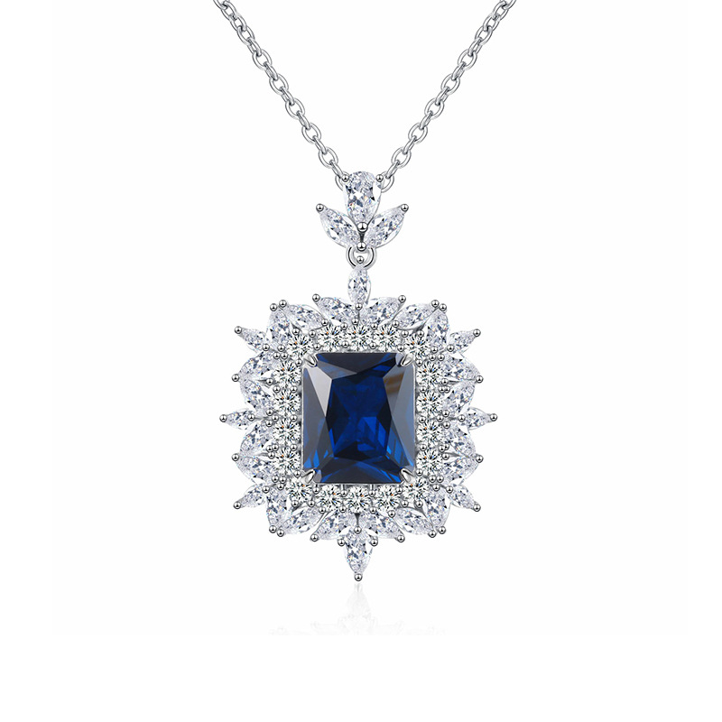 Luxury 925 Sterling Silver Necklace for Women with Green Gemstone and Diamond-Set Pendant, Fashion High-End Design