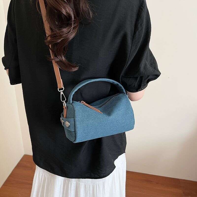 Niche Design Boston Denim Canvas for Women 2025 New Fashion Single Shoulder Crossbody Pillow Bag