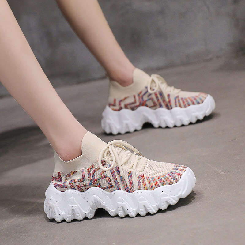 Summer New Breathable And Fashionable Dad Shoes, Female Designer Shoes, 2025 Model, Sponge Cake Thick Soled Casual Sports Round Toe Flying Woven Shoes