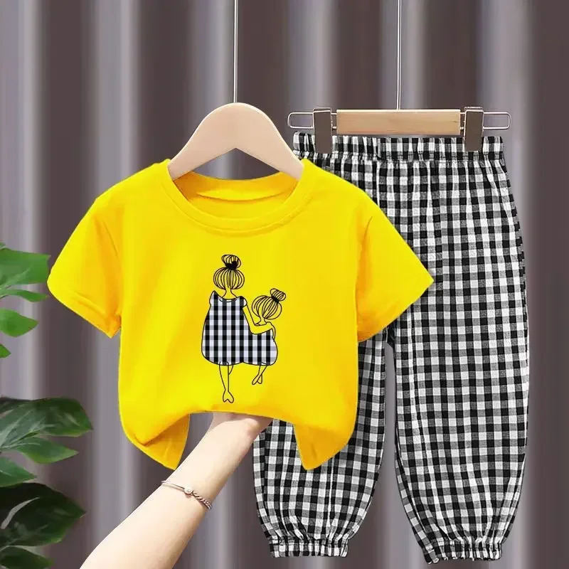 Childrens Clothing Sets Mother and Daughter Printed Shortsleeved Top Plaid Trousers Kids Clothes Girls 2 To 8 Years 250517z