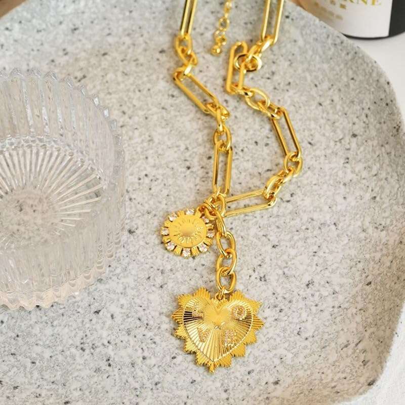 Chunky for Women Trendy Gold Sun Pendant Necklaces Heart Choker Necklace Coquette Love Jewelry
