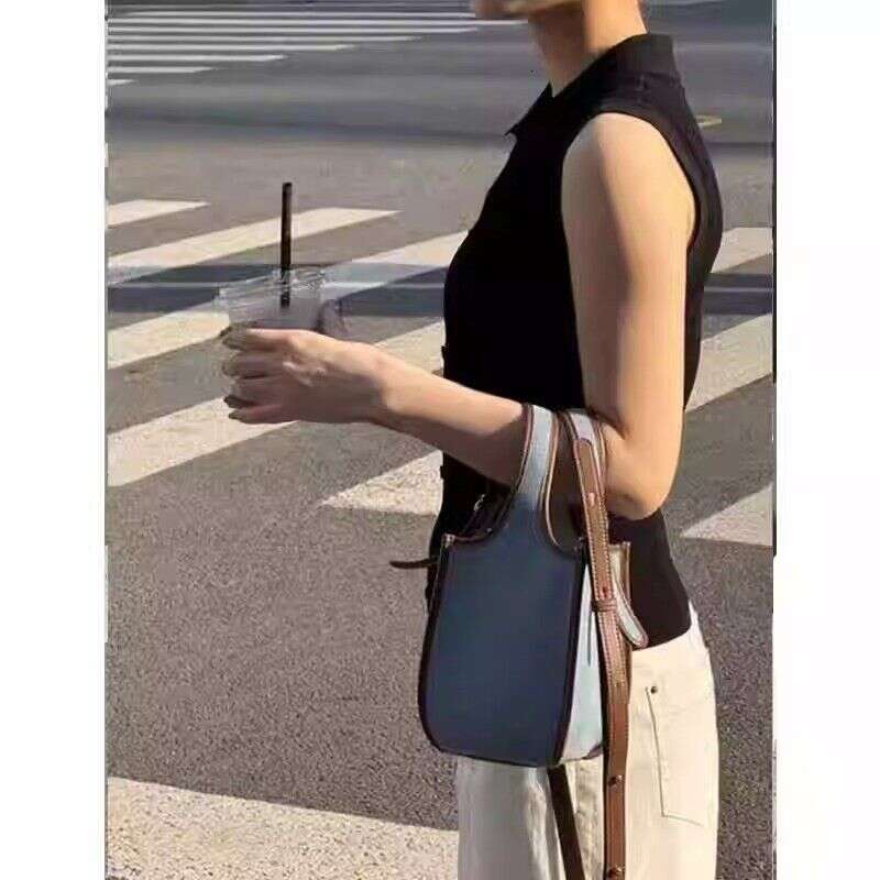 2025 New Niche Denim Handbag Basket High-end Fashion Single Shoulder Crossbody Bucket Bag for Women