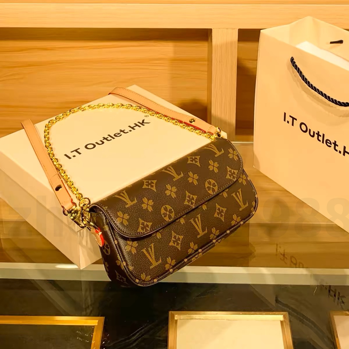 Designer bag Fashion women's leather embossed crossbody bag old flower chain handbag letter striped luxury half moon bag handbag crossbody bag Hobo bag luxury wallet