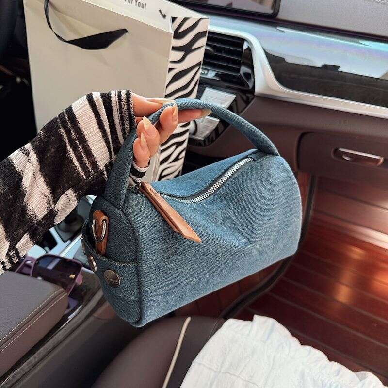 Niche Design Boston Denim Canvas for Women 2025 New Fashion Single Shoulder Crossbody Pillow Bag
