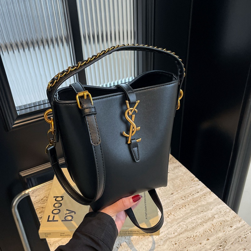 Free Shipping 2025 New Design Vintage Classic Show temperament Womens Crossbody bag Minimalist Style Large-capacity bucket bag Commuter bag