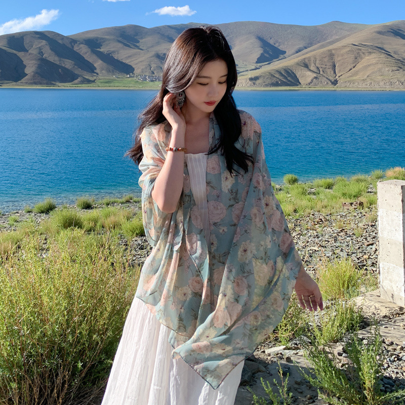 K826 Korean version of the new silk scarf women's summer seaside vacation sun protection shawl travel printed gauze chiffon beach towel scarf