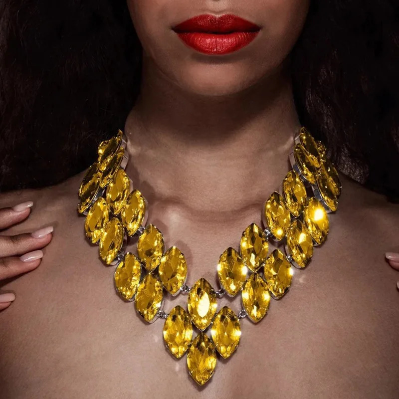 Exaggerated Large Rhinestone Statement Necklace Fashion Women Red Crystal Choker Necklace Drag Queen Jewelry 250519