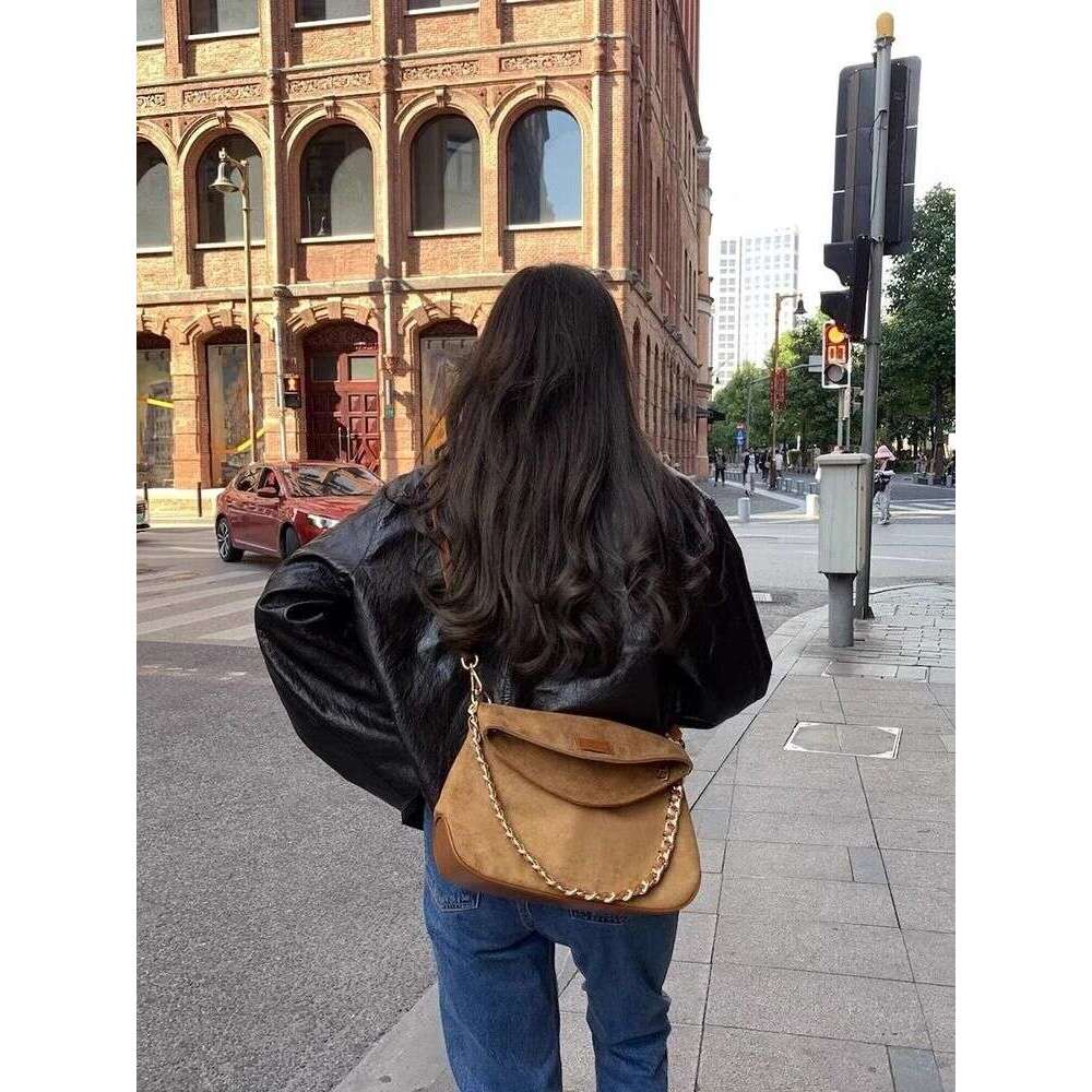 Niche Design Chain Crossbody for Women 2025 Autumn Winter New Matte High-Quality Texture Shoulder Underarm Bag