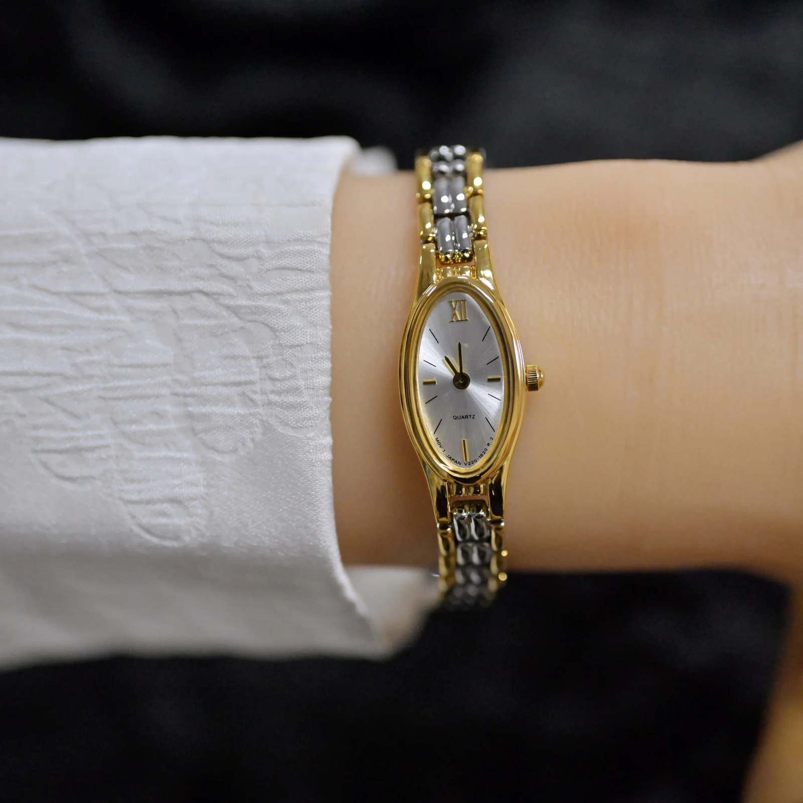 vintage style waterproof artistic quartz light womens watch steel 250521