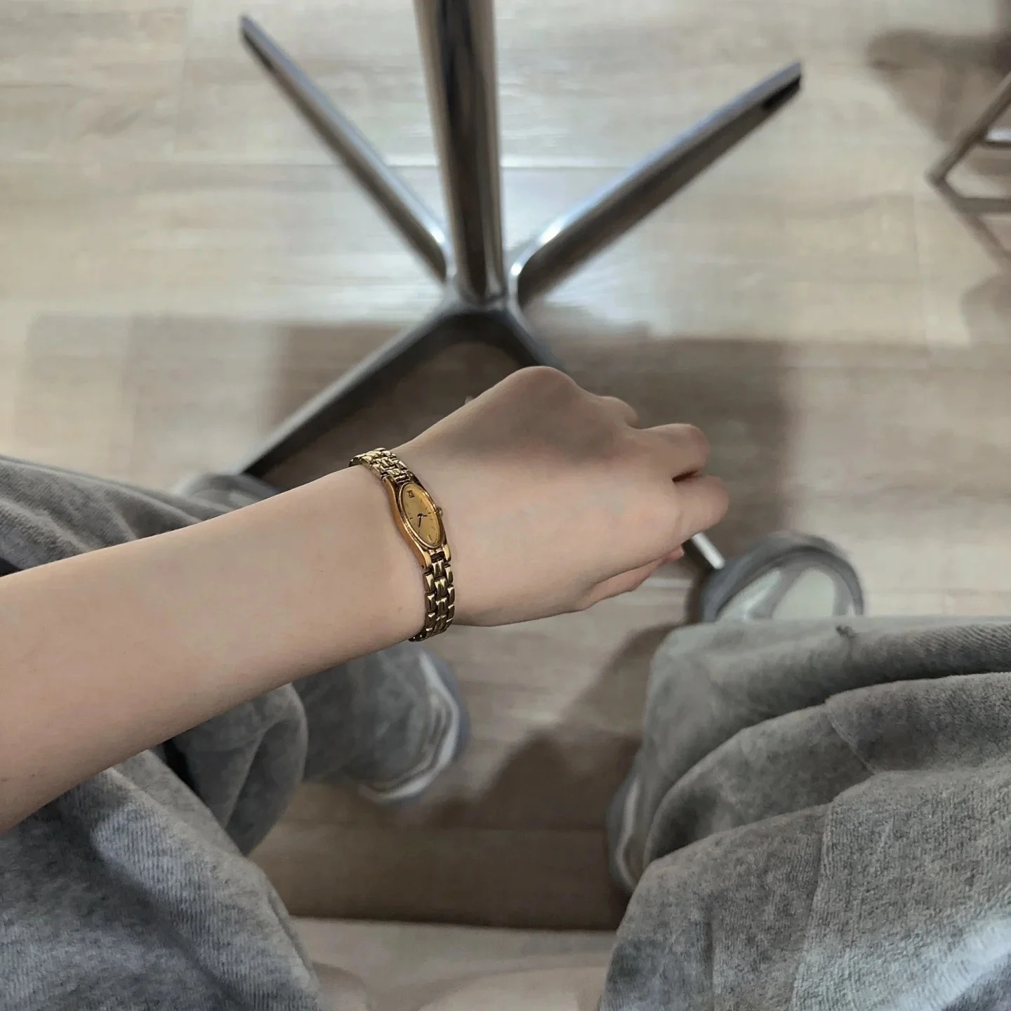 vintage style waterproof artistic quartz light womens watch steel 250521