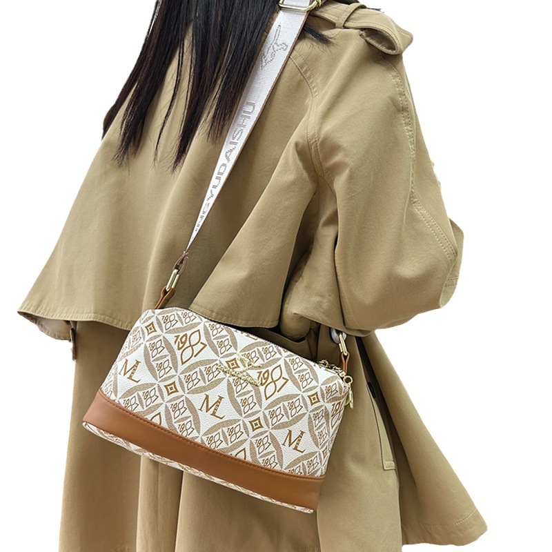 2025 New outdoor style luxury free delivery Designer Bag Leisure one shoulder bucket bag new personalized diagonal cross women's bag