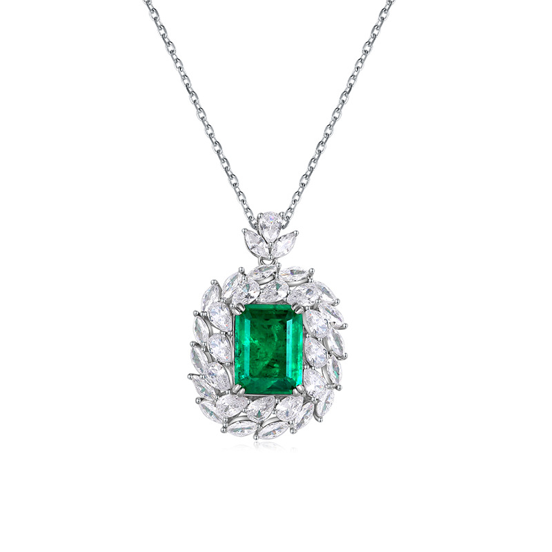 S925 Sterling Silver Vintage-Inspired Green Gemstone Necklace, Elegant Faux Emerald Pendant, Luxury Design for Women, Perfect for Parties and Special 