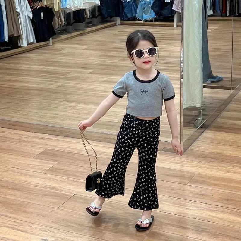 Back to School Outfits 2025 Summer Cute Bow knit Short Sleeve TShirtsPants 2Pcs Kids Sets 38Yrs Baby Girls Casual 250517z