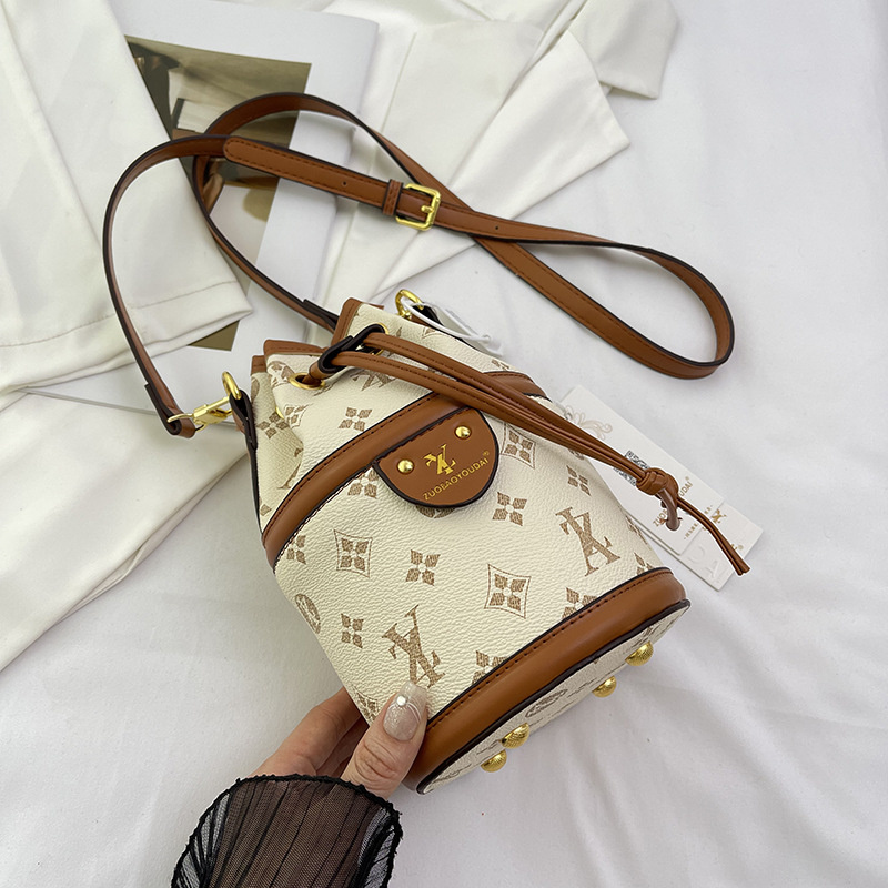 free shipping designers bags for womens 2025 New Korean Printed Style Versatile Fashion Luxury Small Bucket Bag for daily outfit
