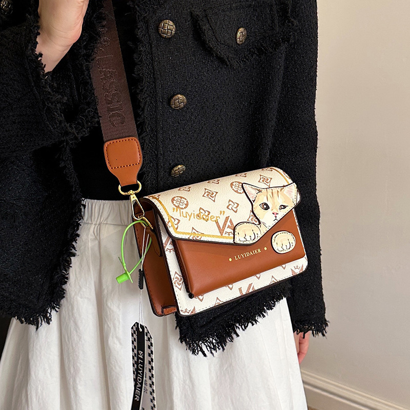 Free Shipping Designer Bag Women's Super Popular Trendy Handbag Fashionable Single Shoulder Crossbody Bag Cartoon Cat Wide Shoulder Strap Small S