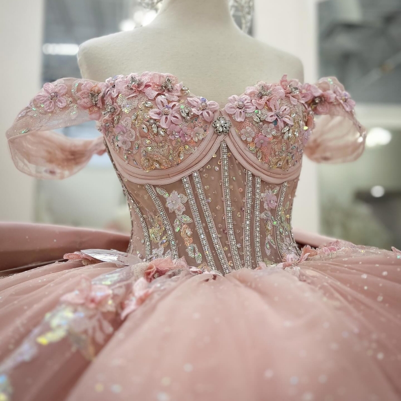 Pink Shiny Quinceanera Dresses Ball Gown Off The Shoulder Applique Flower Beading Tiered Tull Party Birthday Sweet 16 Dress vestido de 15 Anos