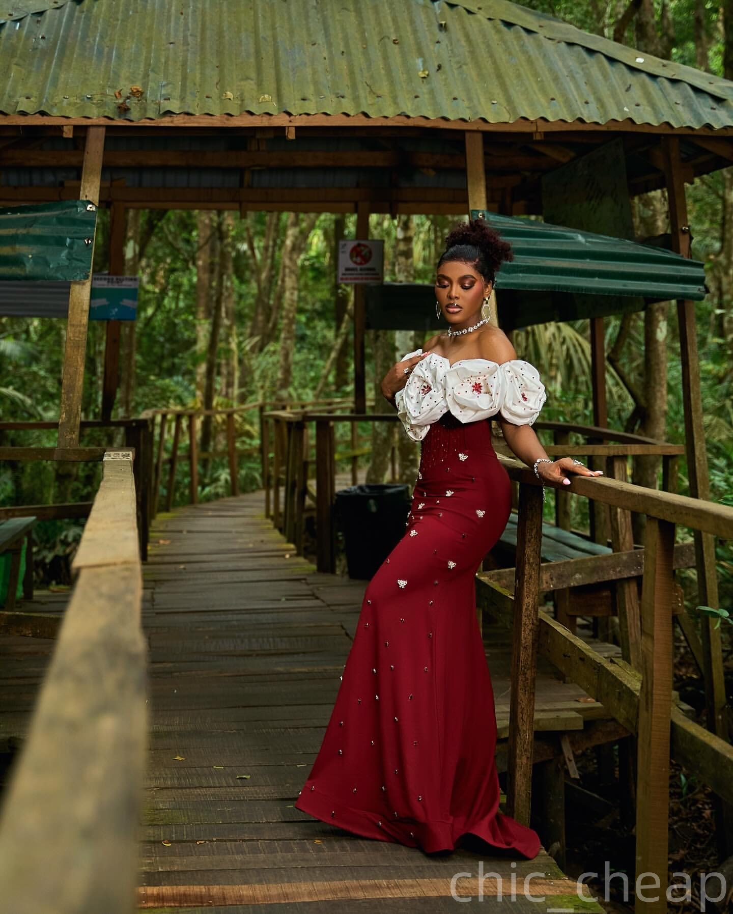 Burgundy Mermaid Prom Dresses 2025 Luxurious Flowers Crystals Pearls Evening Formal Party Second Birthday Engagement Gowns Plus Size Dress For Special