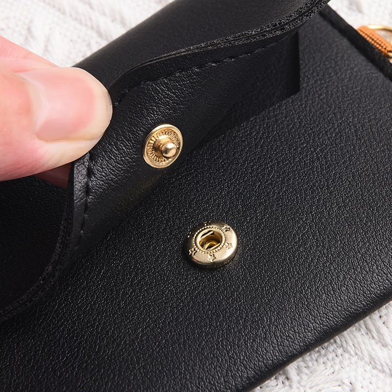 2025 Fashion new mini ultra thin women s public transportation keychain driver s license exchange bank card holder bag designer men s keychain bag