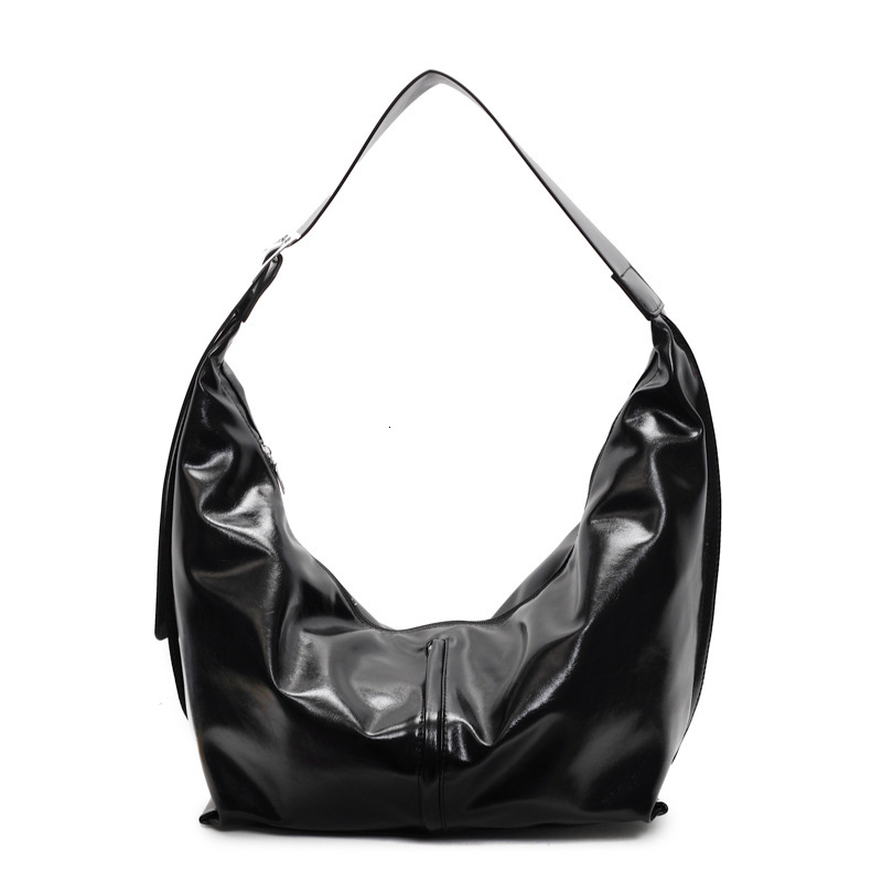 2025 New Outdoor Style Luxury Free Delivery Designer Bag Large Capacity Armpit Bag New Tote Women's Sweet Crossbody Fashionable Shoulder Bag Hand