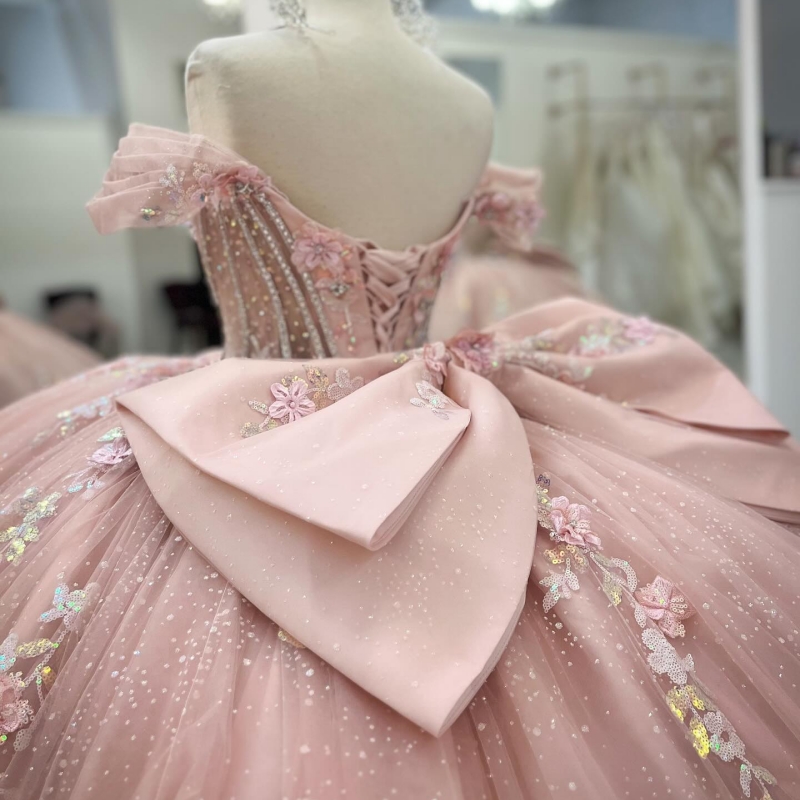 Pink Shiny Quinceanera Dresses Ball Gown Off The Shoulder Applique Flower Beading Tiered Tull Party Birthday Sweet 16 Dress vestido de 15 Anos