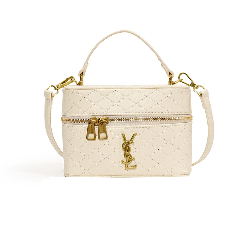 new European and American fashion small square shoulder bags for women saddle bags Chanel style sheepskin chain messenger bags horn shaped