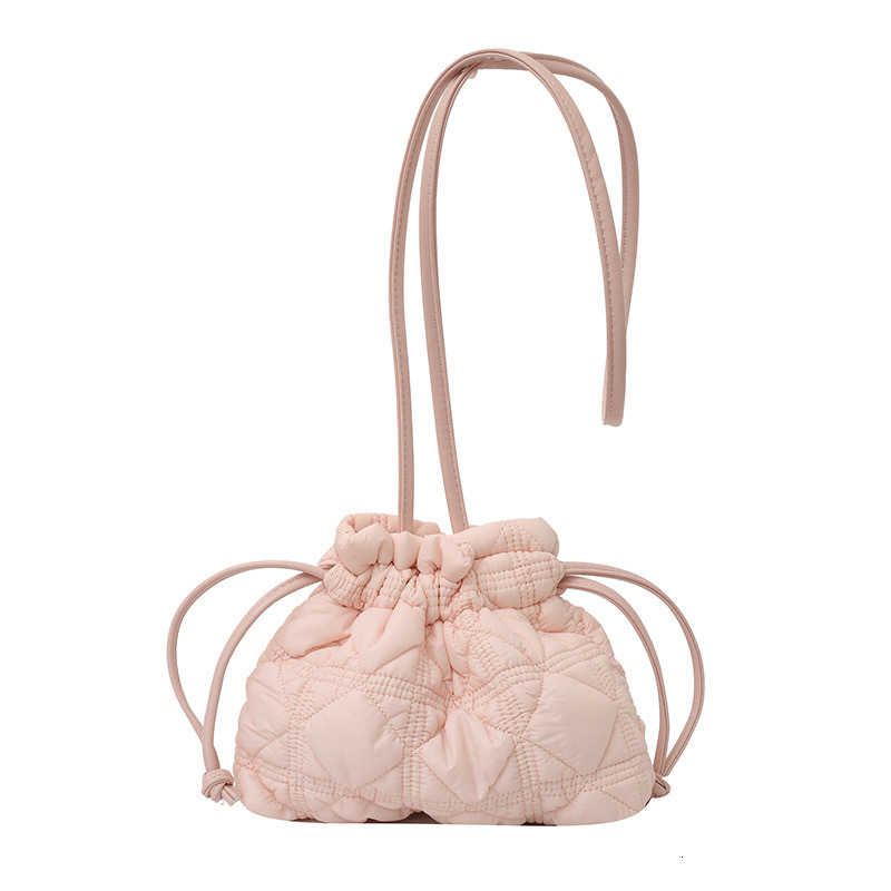 Designer Bag 2025 New Outdoor Style Luxury Free Delivery Diamond Grid Drawstring Mouth Pleated Water Bucket Nylon Cloud Single Shoulder Lightweight Du