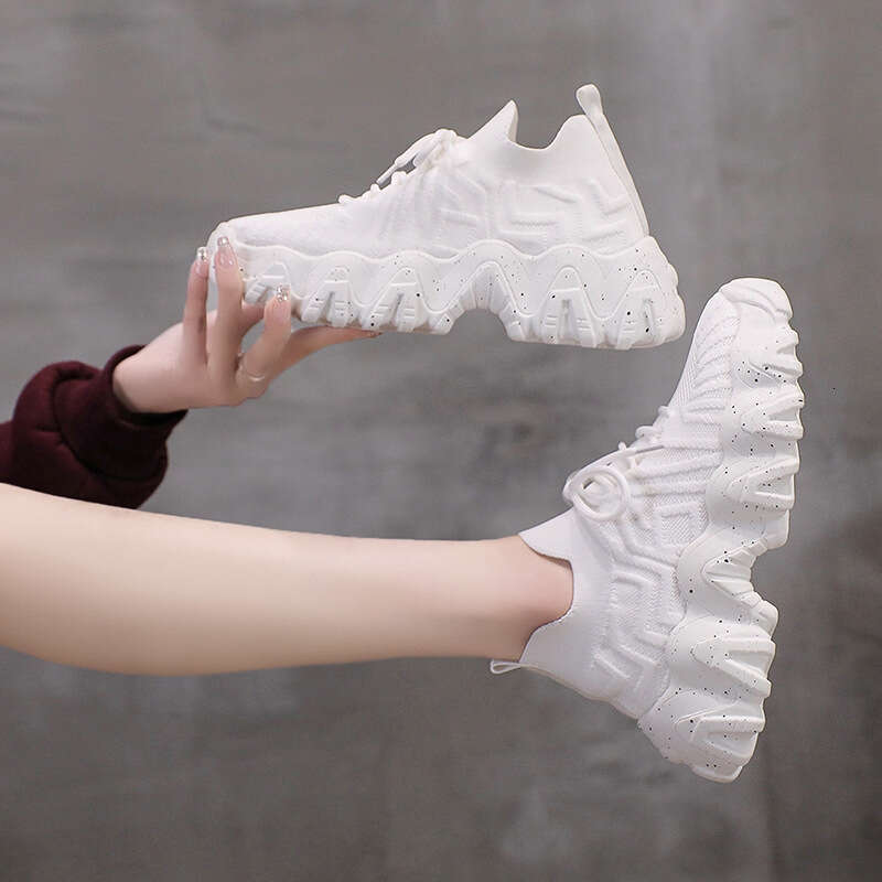 Summer New Breathable And Fashionable Dad Shoes, Female Designer Shoes, 2025 Model, Sponge Cake Thick Soled Casual Sports Round Toe Flying Woven Shoes