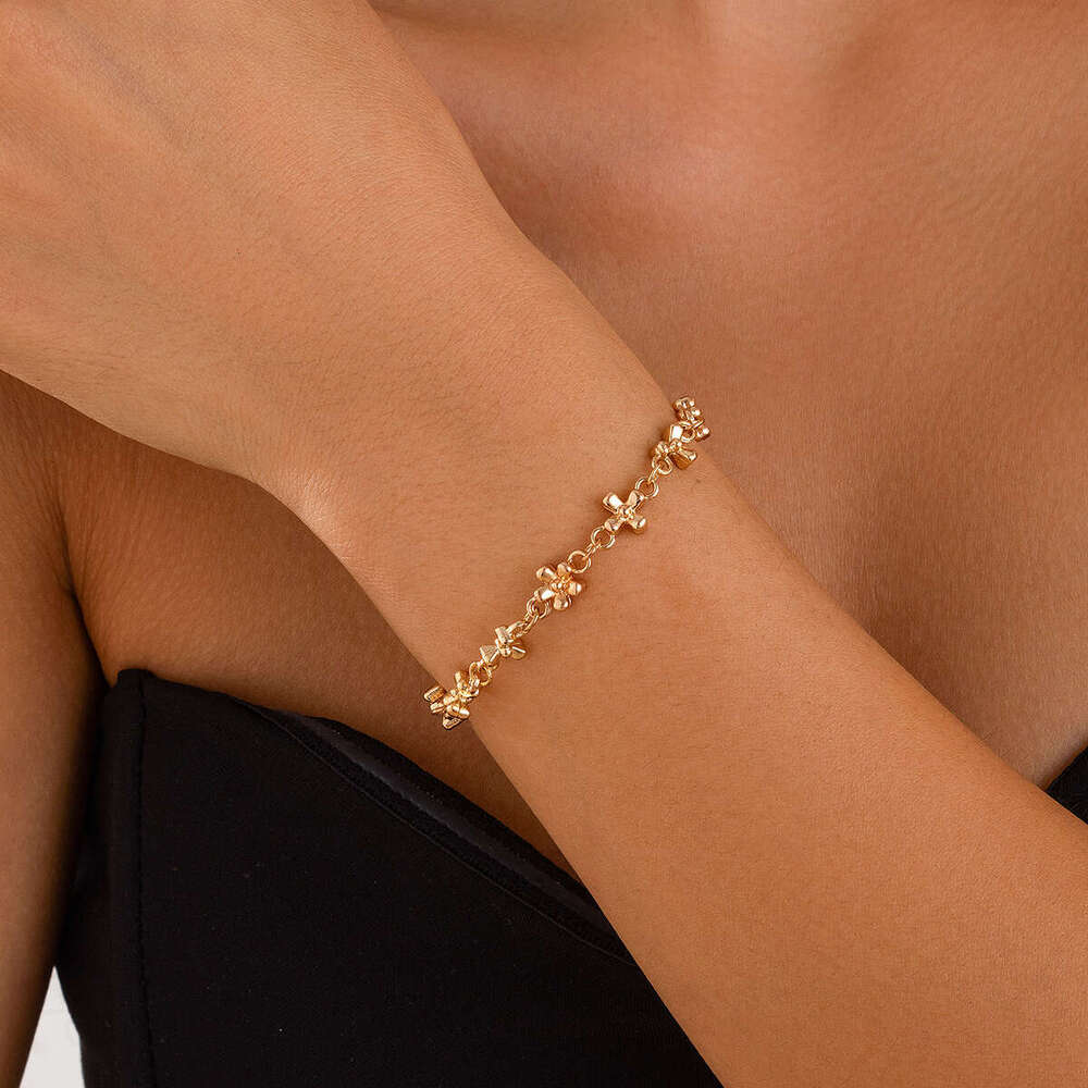 Personalized inlaid rhinestone Y shaped necklace set with cool style alloy collarbone chain