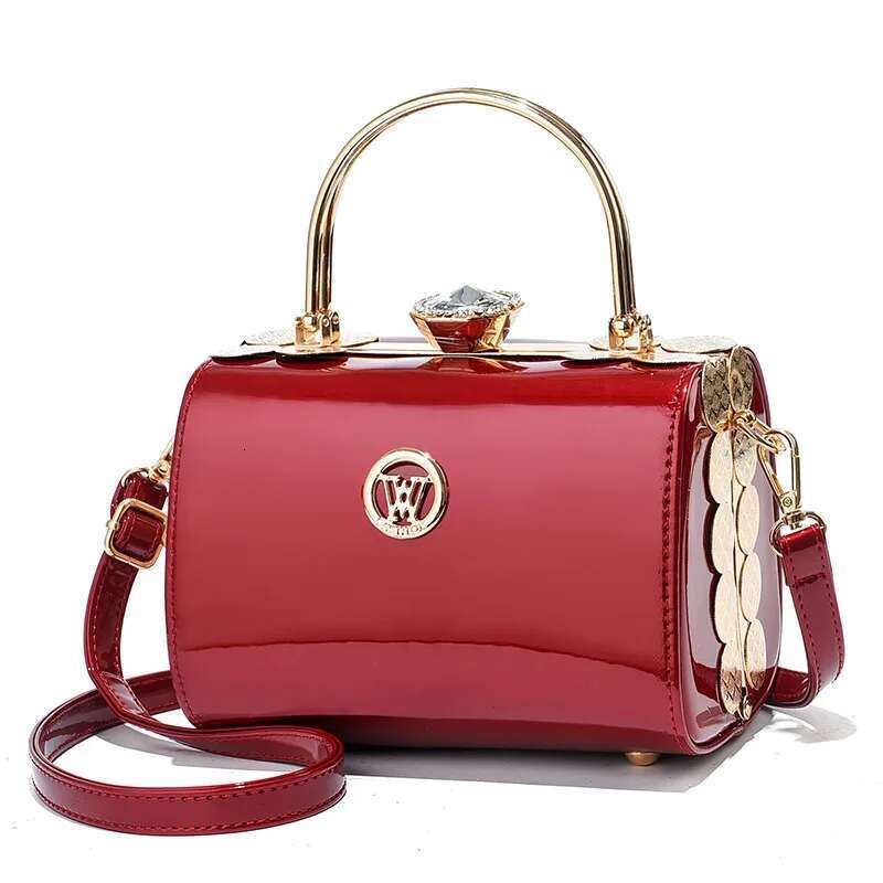 Armatura In Acciaio Luminoso Da Donna Di Moda Nuova Borsa Per Banchetti Da Donn…