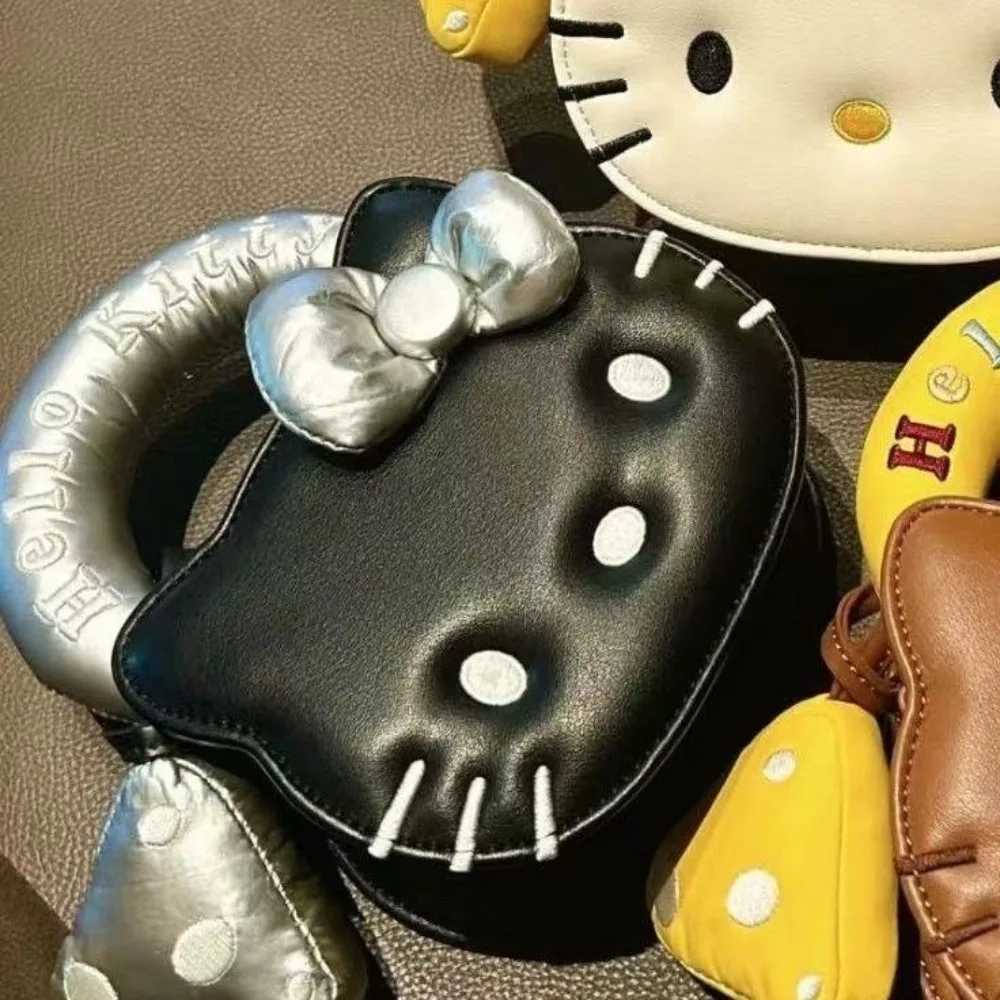 New Hello Kitty Handbag Mini Pu Leather Sand Biscuit Wide Handle Crossbody Bag Anime Girl 3D Kitty Face Shaped Shoulder Bagw250526