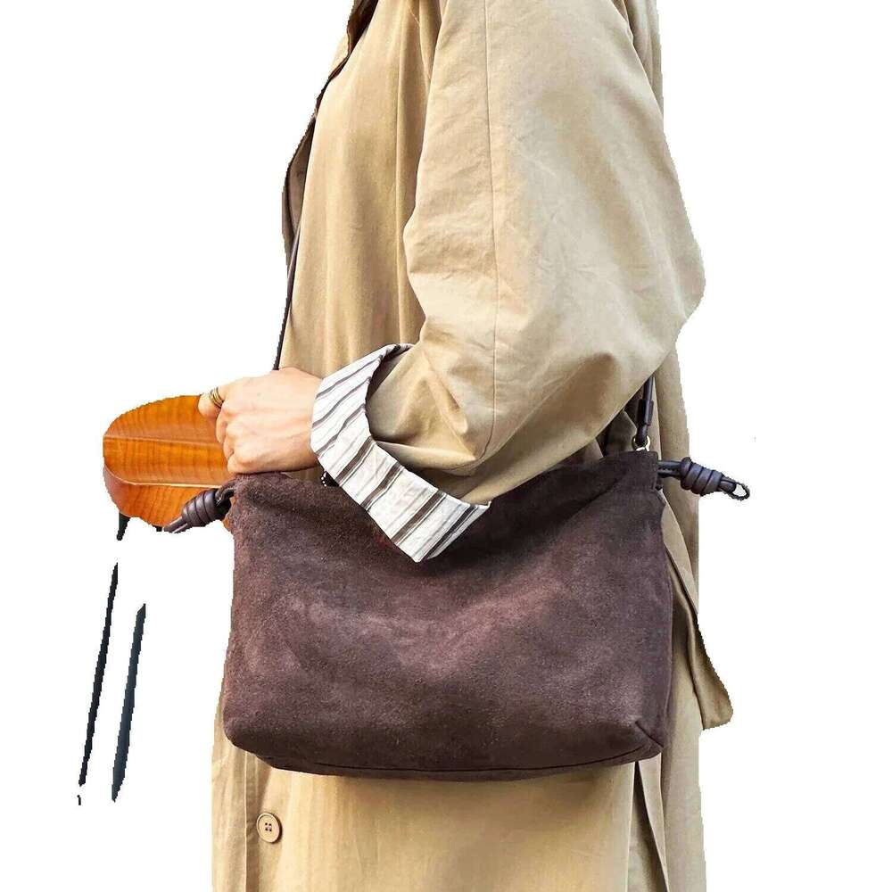Designer Luxury Designer Luxury Retro Suede Cowhide Square For Women New Matte Drawstring Cloud Fashion Single Shoulder Crossbody Bag