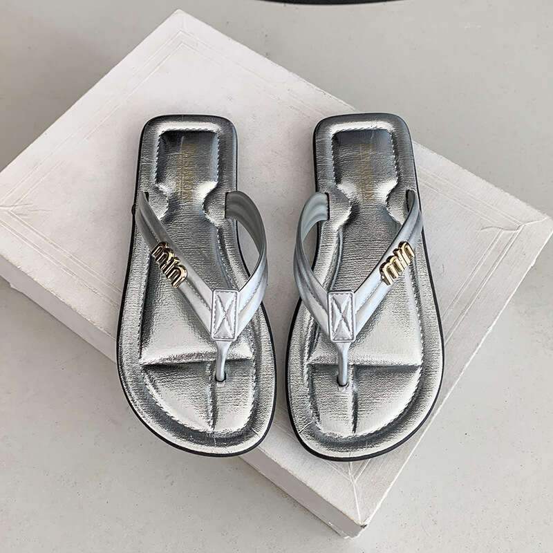 2025 Flip-Flops Summer Outdoor New Fashion Simple Flat Women's Casual Indoor Comfortable Sandals dh5047058