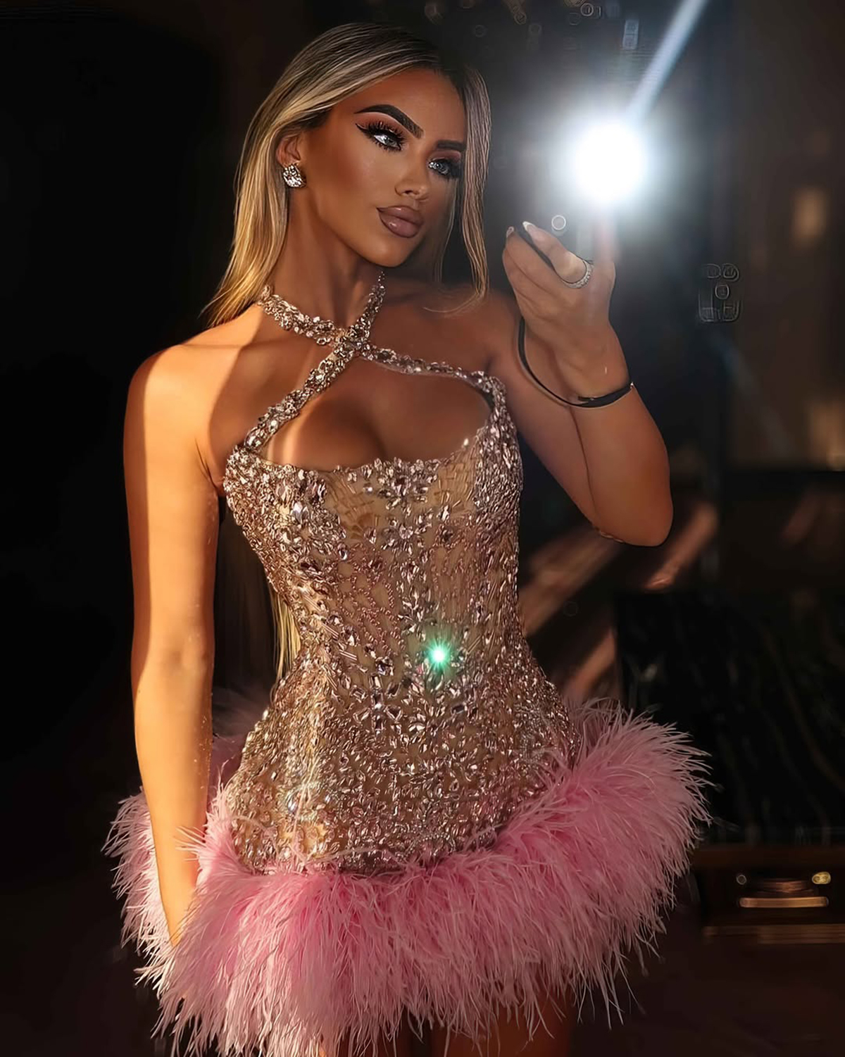 Modest Crystal Cocktail Dresses Feather Halter Mini Short Evening Prom Gowns Rhinestone Illusion Custom Made Backless Graduation Ball Club Party Dress