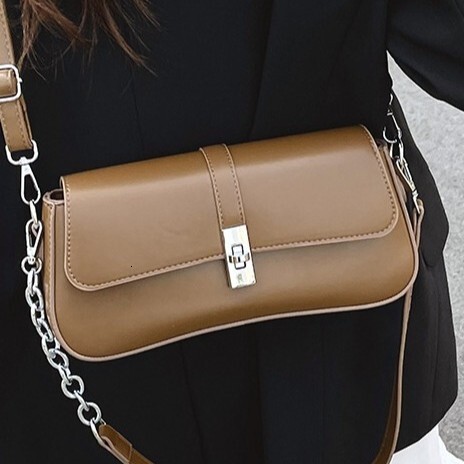 Yuezi Texture Baguette 2025 New Fashion Simple Underarm Small Square Versatile Single Shoulder Crossbody Bag