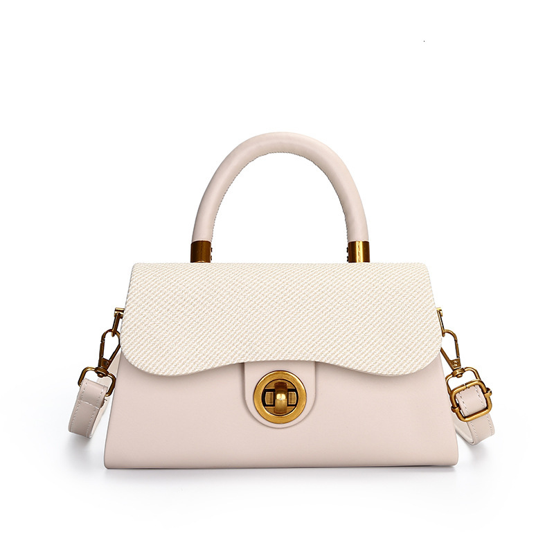 High quality brand high-quality new free designer bag crossbody bag high-end fashionable Western style commuting hand-held small square bag new free d