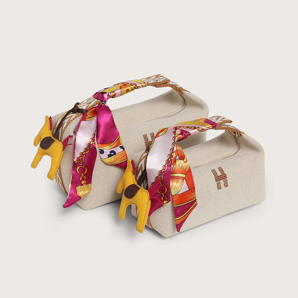 Women's Bags Designer New Canvas Portable Makeup Multi Functional Fashion Women's Slanted Shoulder Storage Bag