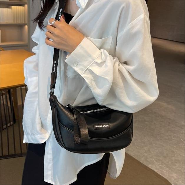 Free Shipping Designer Bag Women's Fashion Shoulder Bag 2025 New Simple Casual Style Multifunctional Dumpling Bag Crossbody Bag Mobile Shopping H