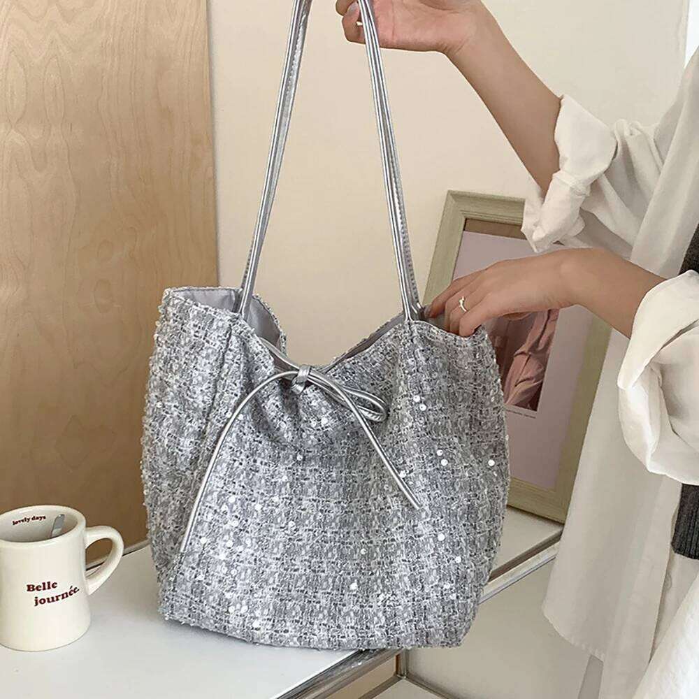 Blingbling Glitter Tote Women Large Capacity Sequins Shoulder Bags 2025 New Trendy Underarm Bag Casual Versatile Totes Pack