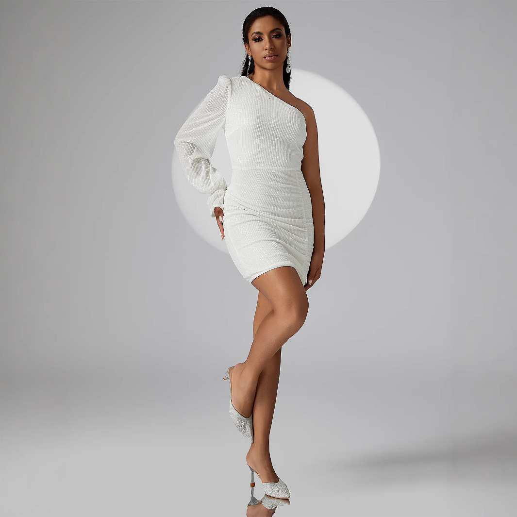 Womens summer new dress with pleats sexy and fashionable sequins pleated single shoulder dress